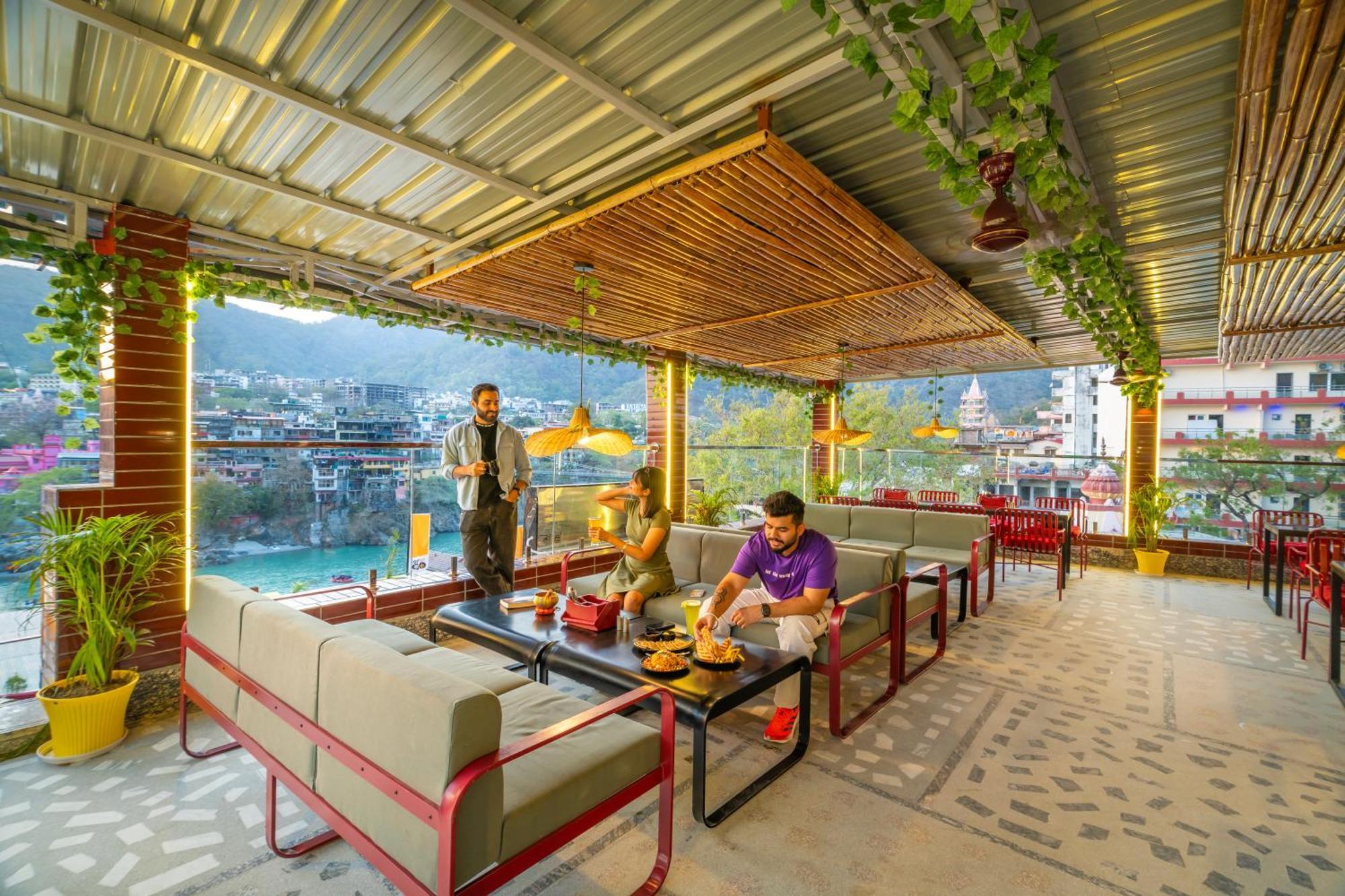 The Hosteller Rishikesh, Ganges Екстериор снимка