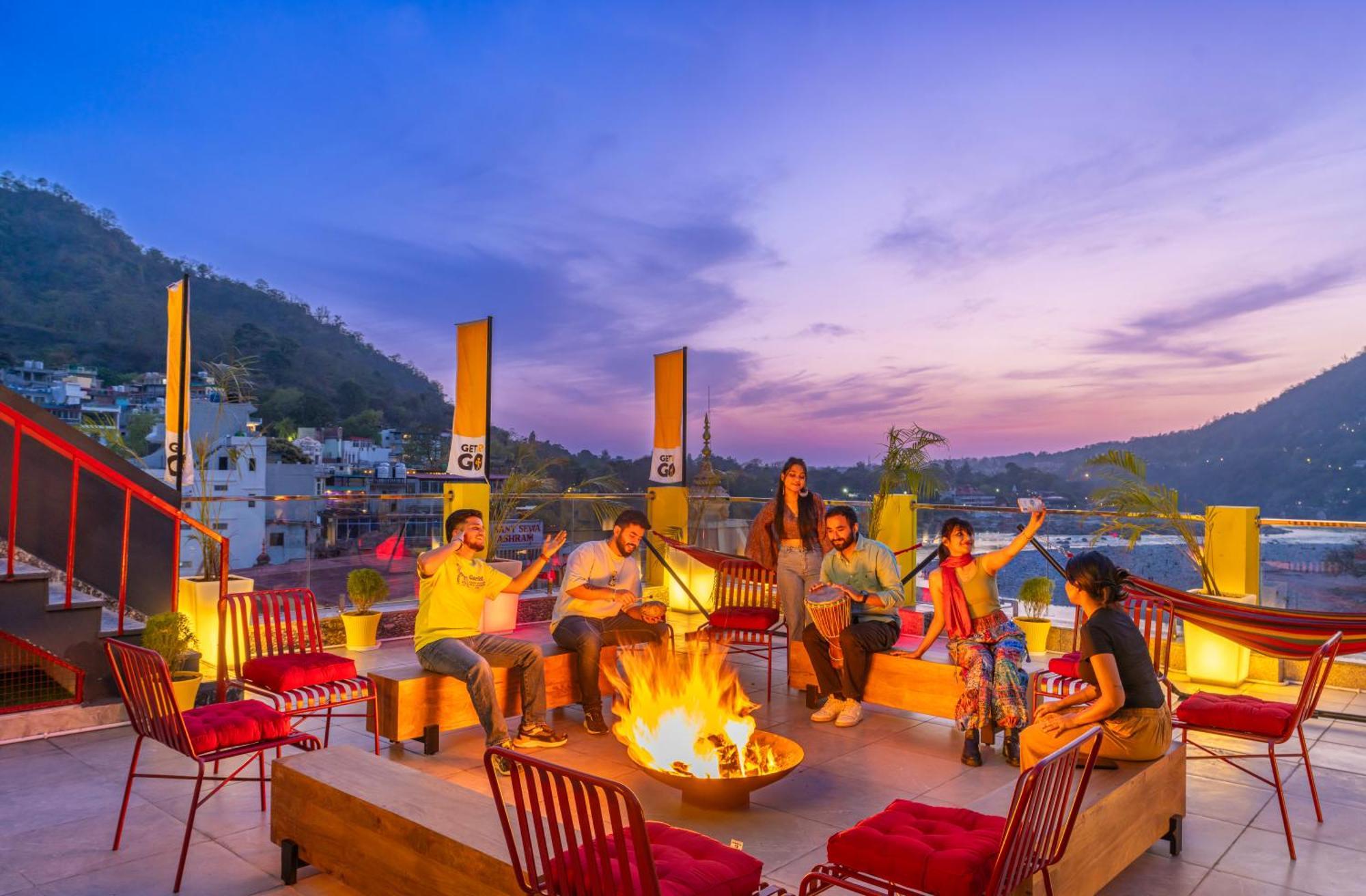 The Hosteller Rishikesh, Ganges Екстериор снимка