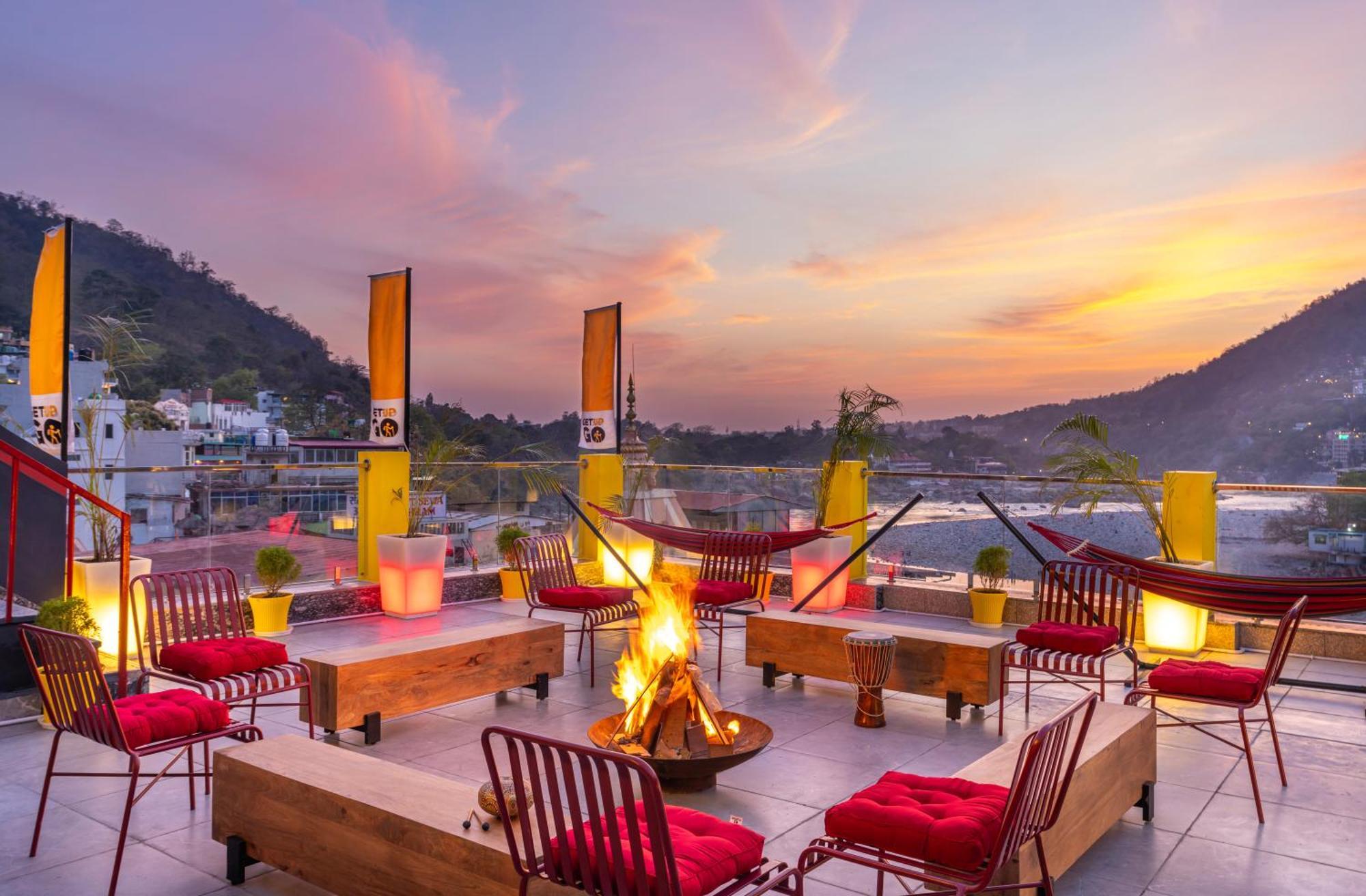 The Hosteller Rishikesh, Ganges Екстериор снимка