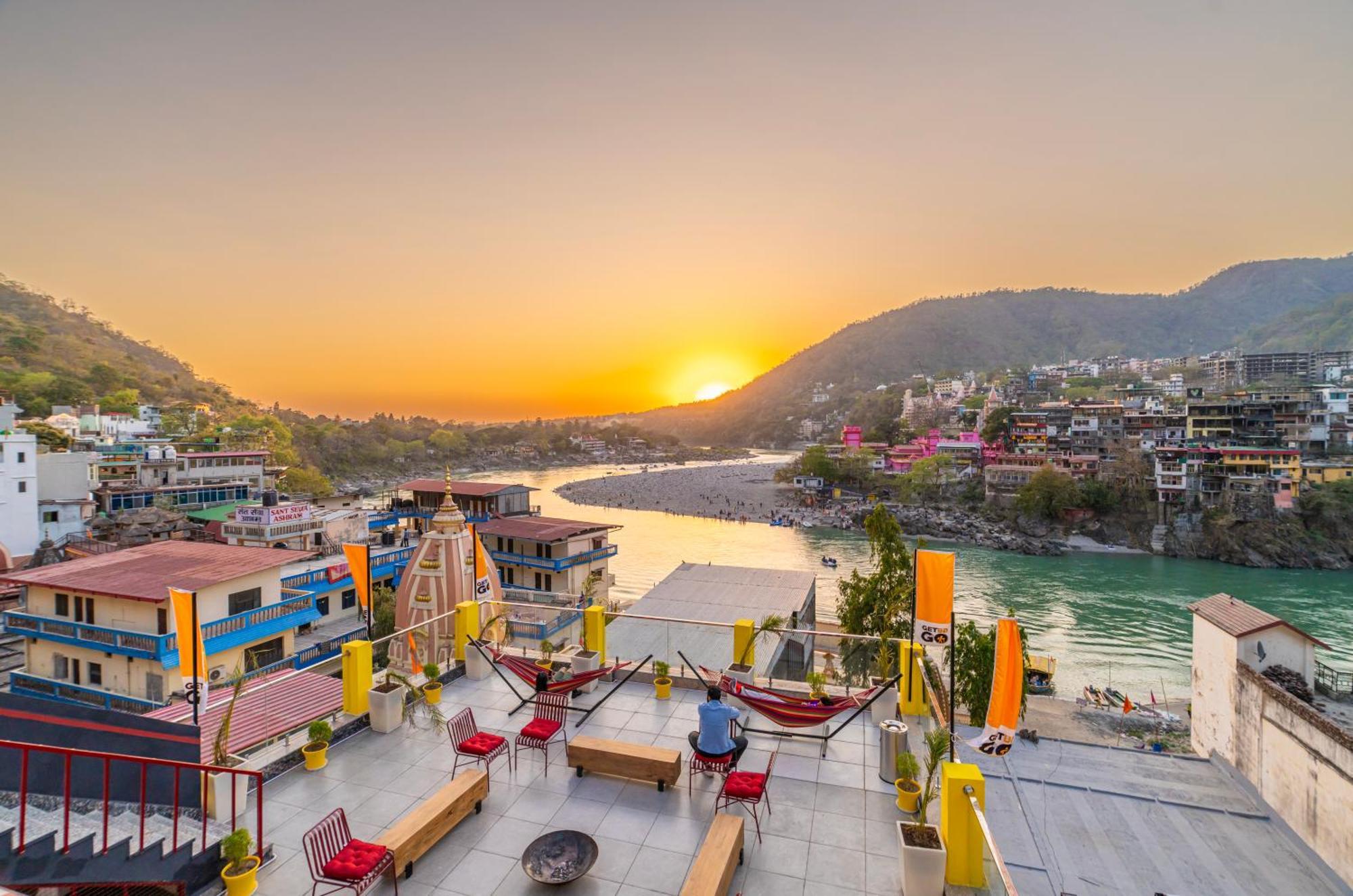 The Hosteller Rishikesh, Ganges Екстериор снимка