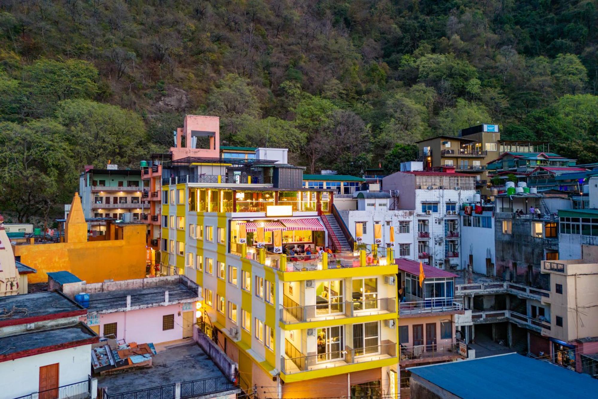 The Hosteller Rishikesh, Ganges Екстериор снимка